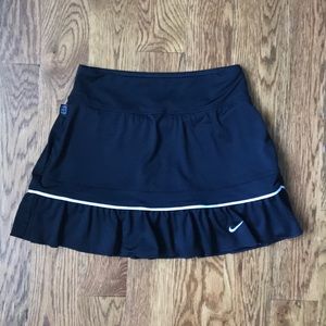 Nike dry fit skirt with shorts xs black